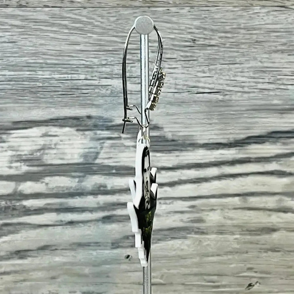 The Addams Family Wednesday Addams Drop Earrings Christina Ricci - Picture 5 of 9